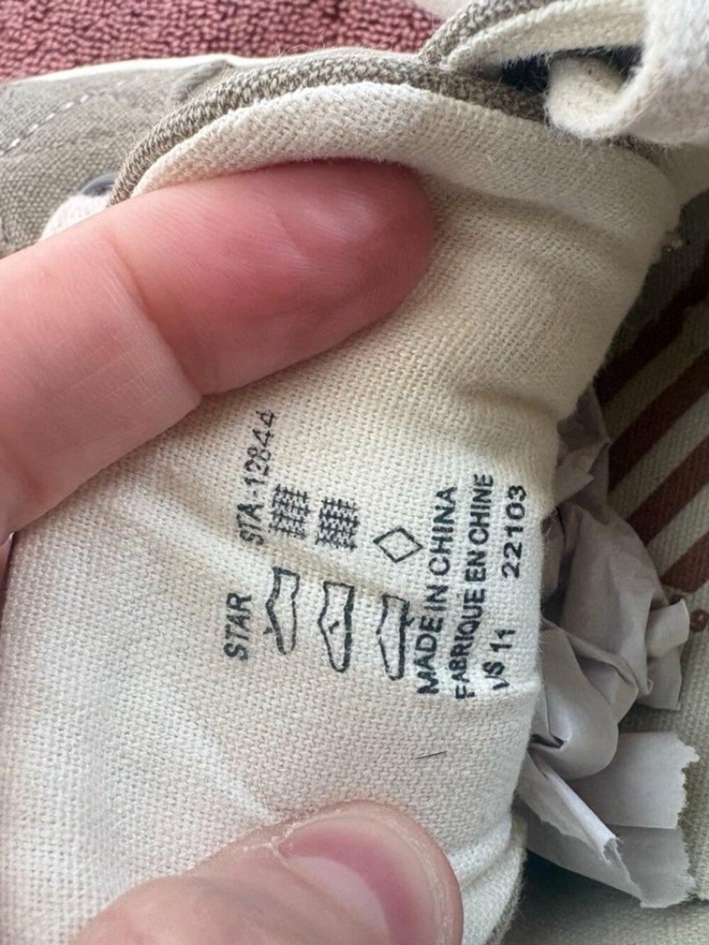 Taos Women's Size 11 (EU42) Tan Canvas Star Sneakers - Picture 7 of 7